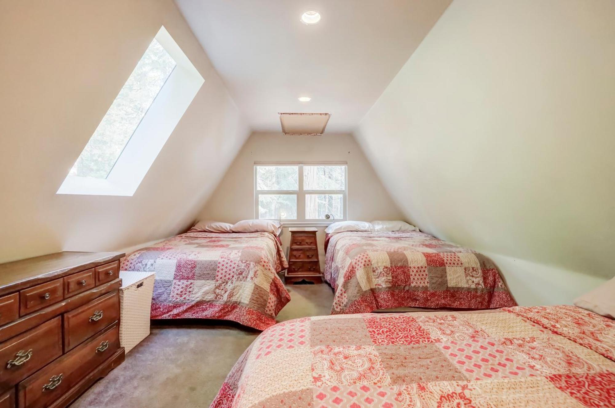 Spacious Classic Cabin Retreat- Near Lassen Mill Creek Bagian luar foto