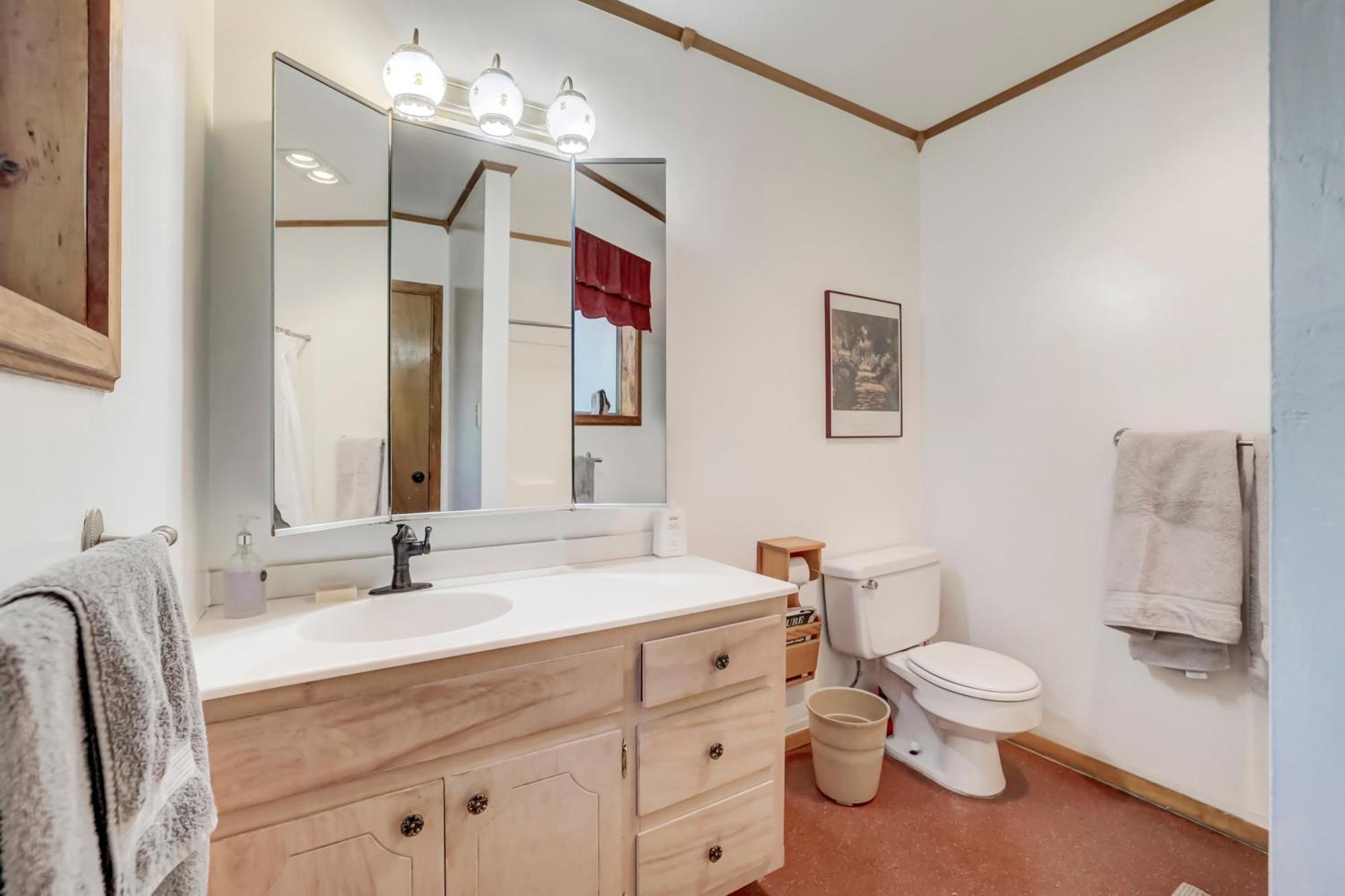Spacious Classic Cabin Retreat- Near Lassen Mill Creek Bagian luar foto