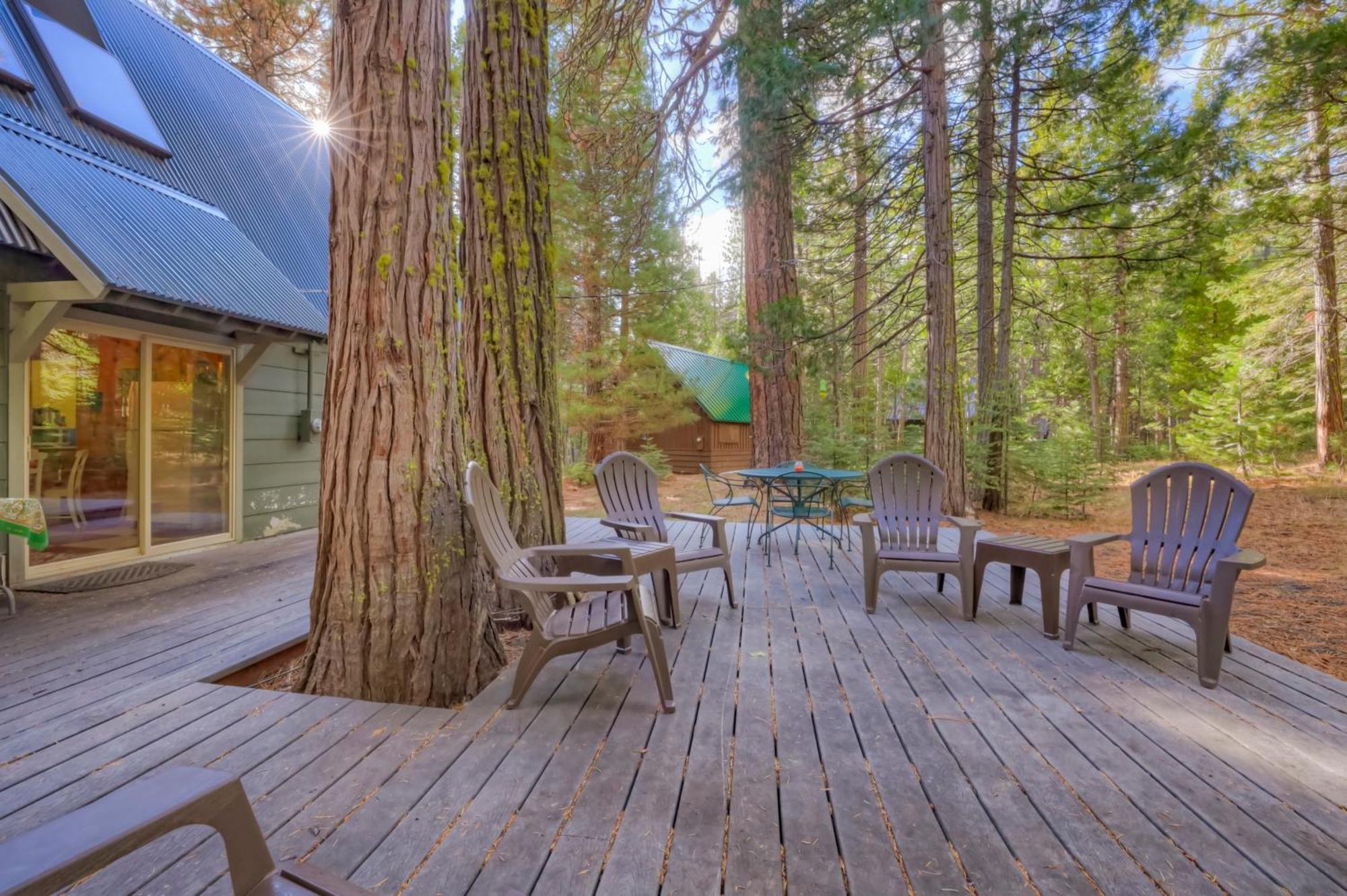 Spacious Classic Cabin Retreat- Near Lassen Mill Creek Bagian luar foto