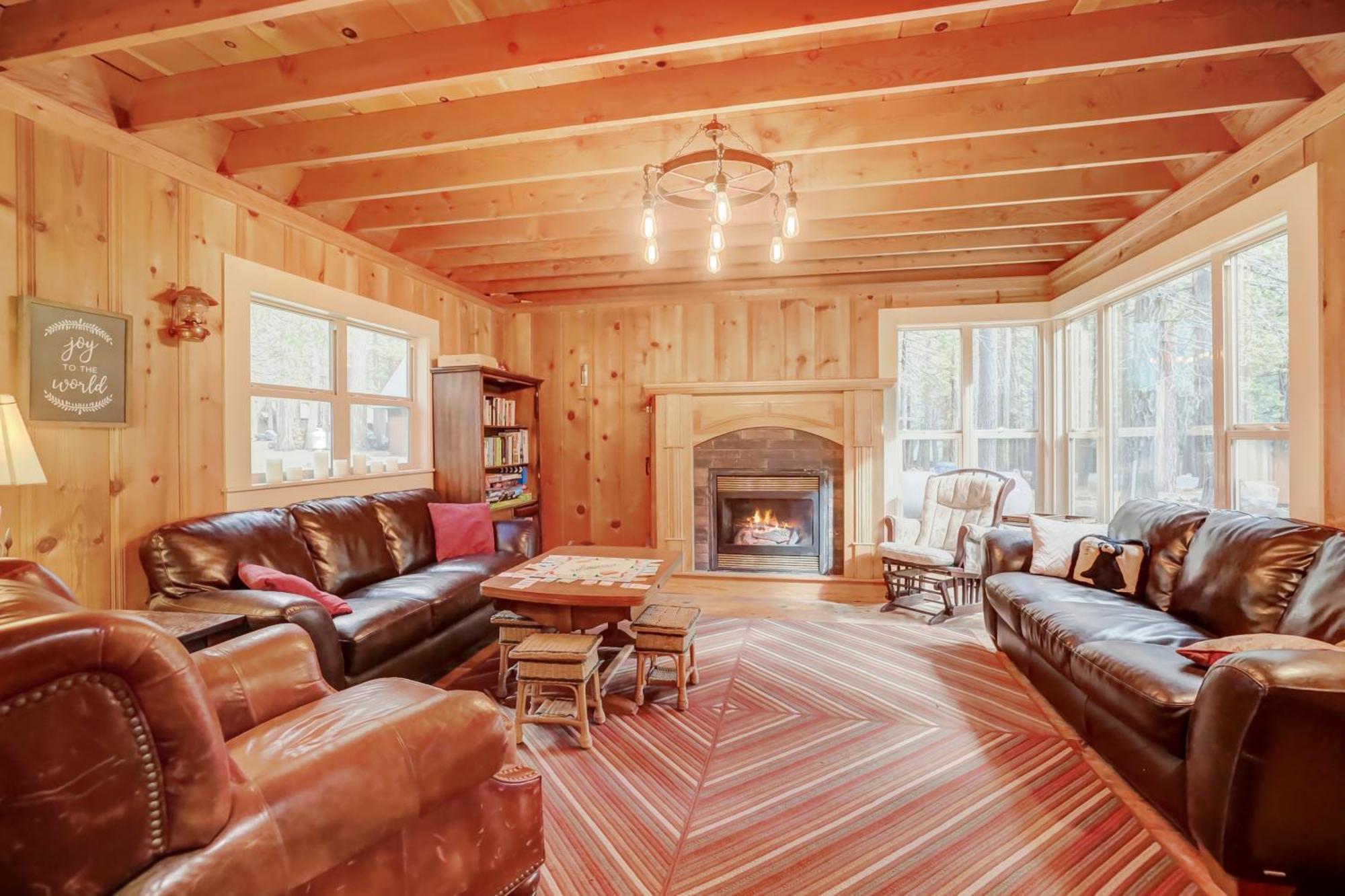 Spacious Classic Cabin Retreat- Near Lassen Mill Creek Bagian luar foto