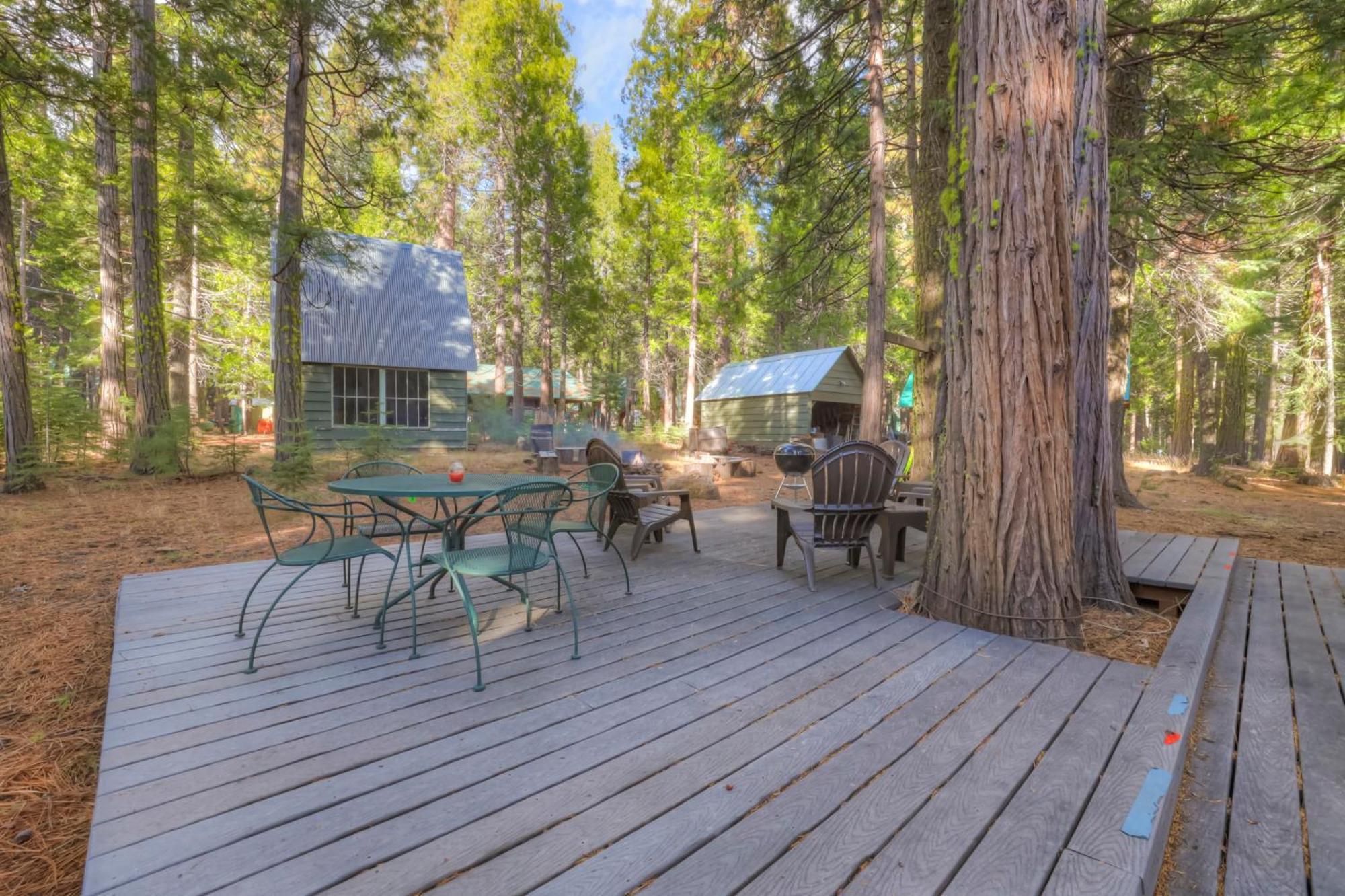 Spacious Classic Cabin Retreat- Near Lassen Mill Creek Bagian luar foto